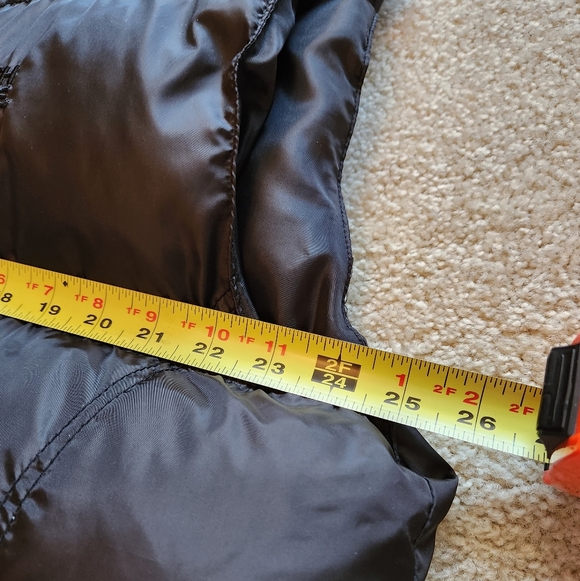 Men's Black Puffer Vest - Size XXL - Picture 8 of 9